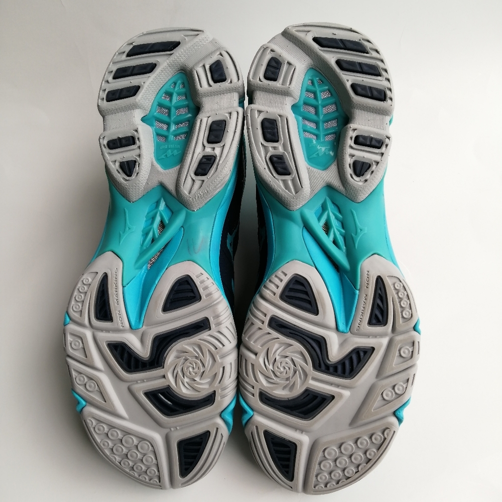 Mizuno Wave Lightning Z4 Womens Shoe - Picture 8 of 8